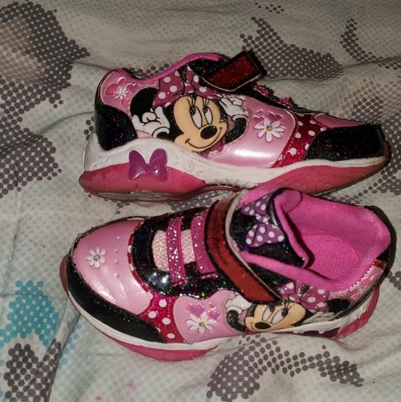 minnie mouse light up shoes